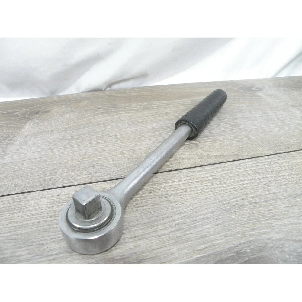 Powr-Kraft 4360 3/4 Drive Ratchet Wrench 12 in Black Grip Steel Hand Tool